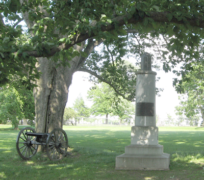 View of the monument to the 1st New Hampshire Battery at Gettysburg